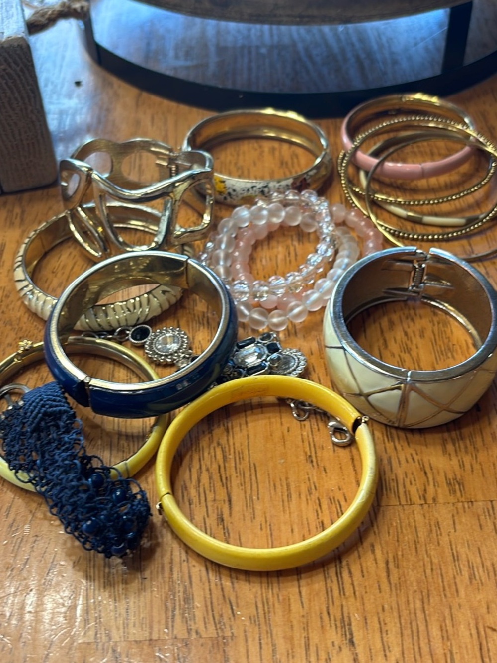 Bracelet lot